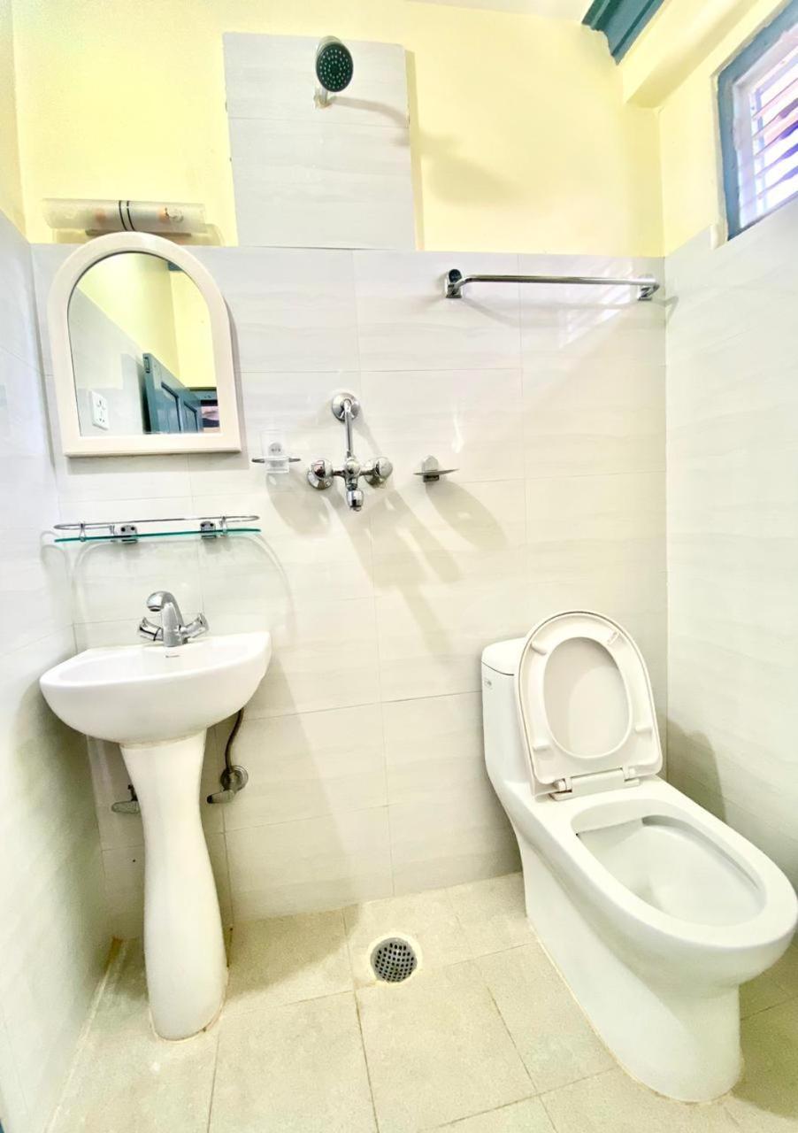 Hotel Piya Pvt Ltd Pokhara Bagian luar foto